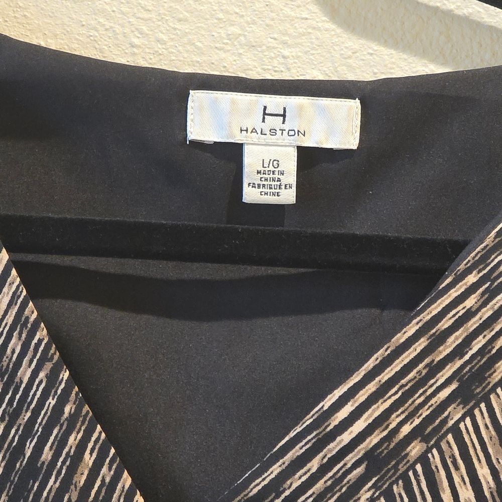 H Halston Black and Tan V-Neck Dress Sz L - Picture 2 of 3